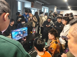 为向哥们证明《街头霸王6》不难，我要去总决赛揍“世界冠军”