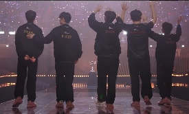 所有跟《英雄联盟》有关的故事,都将与Faker相遇