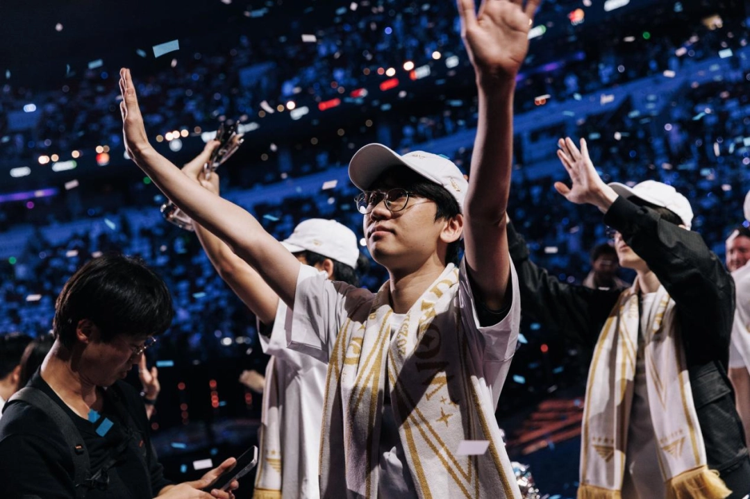 《英雄联盟》S15决赛赛后T1访谈:年龄不是问题