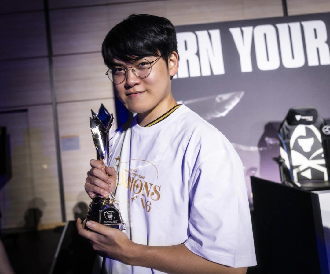 《英雄联盟》S15决赛赛后T1访谈:年龄不是问题