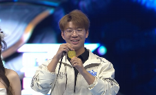 在《星际争霸Ⅱ》国际明星邀请赛现场,大家都是当初那个少年