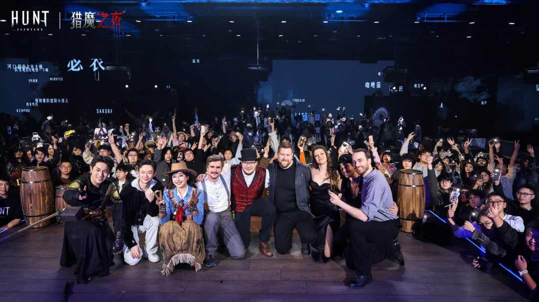 把一群老外带到重庆参加多人运动,这游戏玩的越来越大了