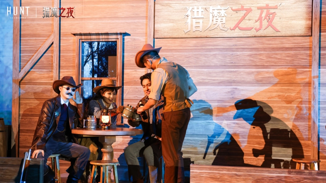 把一群老外带到重庆参加多人运动,这游戏玩的越来越大了